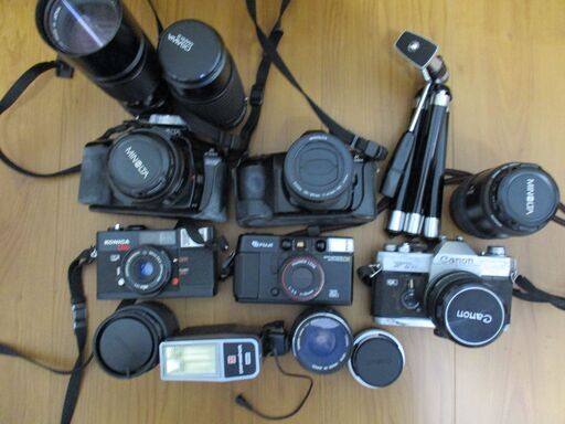 フイルムカメラとレンズと三脚
