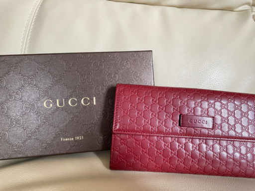 GUCCI 長財布 赤 レザー
