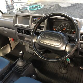 自社ローンあり！ガソリン100リットルプレゼント★積荷たっぷり★走行６万キロ代★社外ナビ付き★スバル★サンバートラック★TC★660cc★2人乗り★の画像