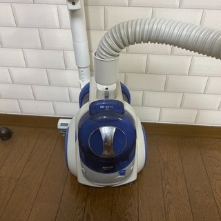 三洋　掃除機　2003年製