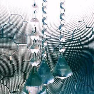 お取引完了】キラキラ✨吊り下げ雫形スワロフスキー💎のサンキャッチ...