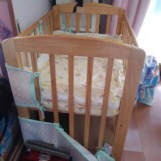 カトージKATOJIベビーベッドミニサイズの画像