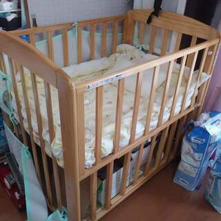 カトージKATOJIベビーベッドミニサイズの画像