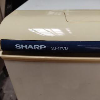 1人暮らしに　シャープ冷蔵庫　165Lの画像