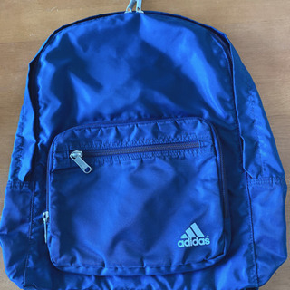 adidas アディダス　リュック　紺色　キャンプ 旅行