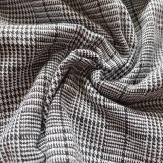 PINK latte ピンクラテ　グレンチェック　肩あきトップスの画像