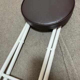 折り畳みいすの画像
