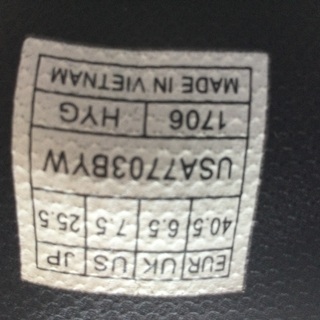 ★再値下★スパイク　(25、5センチ　Umbro カンガルー)の画像