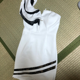 キャバドレス