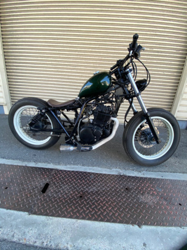 グラストラッカーフリスコスタイル！タイヤ前後新品！