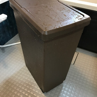 ゴミ箱あげます
