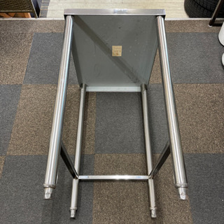 厨房機器　業務用作業台の画像