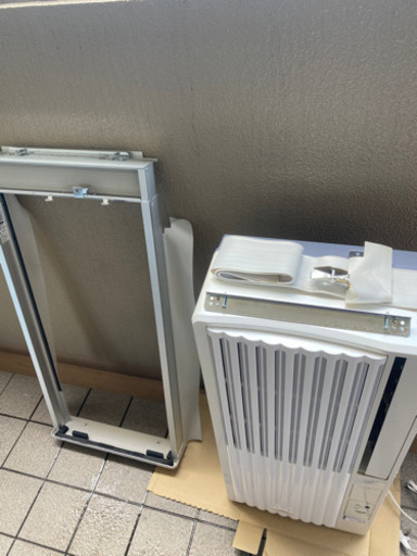 2017年製　コイズミ　窓用　ウィンドウ　エアコン　冷房専用　窓枠付　リモコン