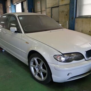 2003年BMW318I (E46)　部品取り車両丸ごと　型式A...