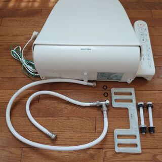 温水洗浄便座　TOSHIBA　SCS-T160 の画像