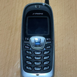 J-phone携帯  電源も入ります。