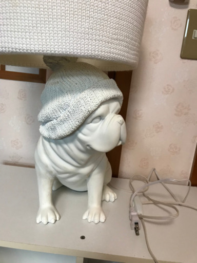 テーブルランプ　　ブルドッグ　白