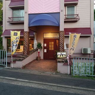 今年も4月からの生徒さん募集開始しました。アメリカ人講師によるマ...