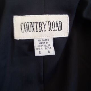 オーストラリアブランド★COUNTRY　ROAD★黒いジャケット★オフィスやお出かけにの画像