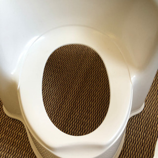 【新品未使用】ベビービョルン　椅子型　オマルの画像