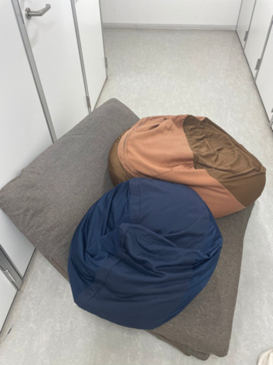 ソファ、ビーズクッション2点 5000円
