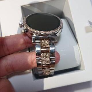 MICHAEL KORS　スマートウォッチの画像