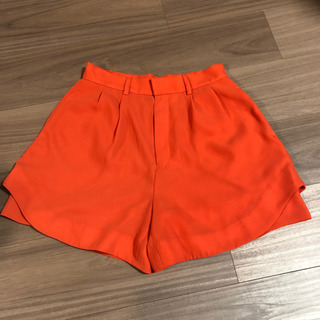 UNIQLO G.V.G.V ショートパンツ