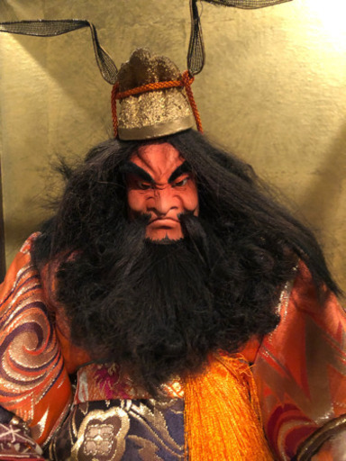鍾馗様　ガラスケース　台座付き　魔除けにも