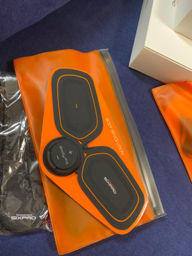 シックスパッド　ボディフィット2 新品同様激安　早い者勝ち