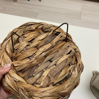 美品！　植木鉢カバーバスケット　脚付きの画像