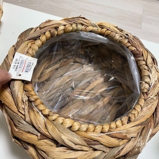 美品！　植木鉢カバーバスケット　脚付きの画像