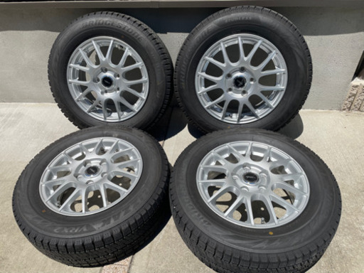 スタッドレス美品　195/ 65R15 BLLIZAK VRX2
