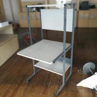 パソコンデスク　無料　7月いっぱい