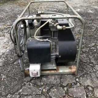 日立コンプレッサーの画像
