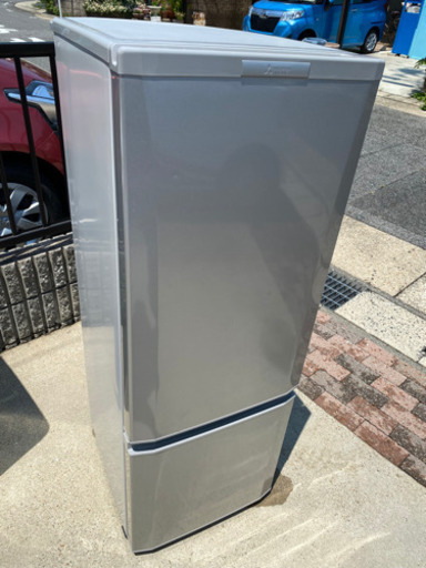 激安‼️ちょっと大きい‼️ 洗浄クリーニング済み‼️三菱冷蔵庫 MR-P17Y-S 168L 2015年