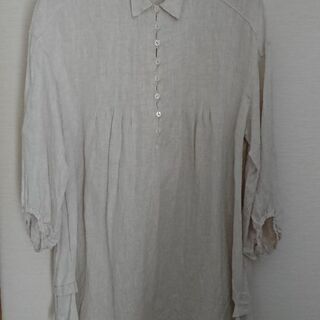 おしゃれなナチュラル系ブラウス