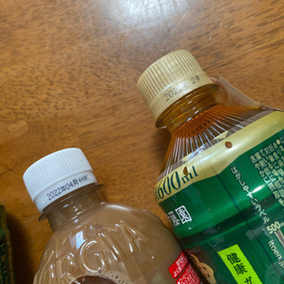 お茶とカフェオレの画像