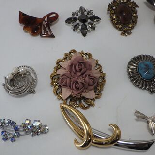 ブローチ 12セット まとめ売り ②の画像