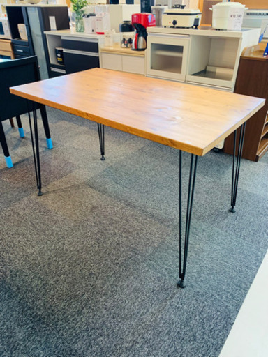 ダイニングテーブル✨