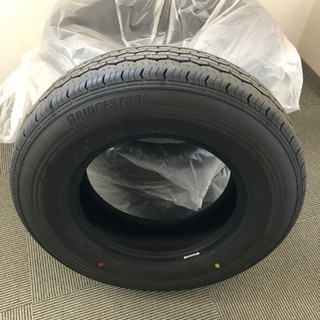 ハイエース 新車外し タイヤ 4本セット 195/80R15 25年8月製造 25年製 ハイエース 新車外し ホイールタイヤセット 4本 25年製