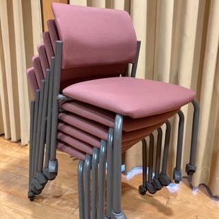 事務用の椅子18脚お譲りします！(1脚のみでも構いません)の画像