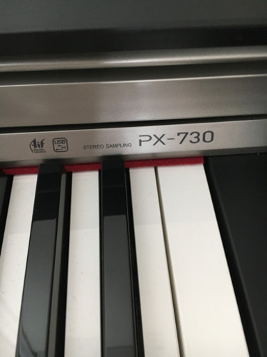 電子ピアノ