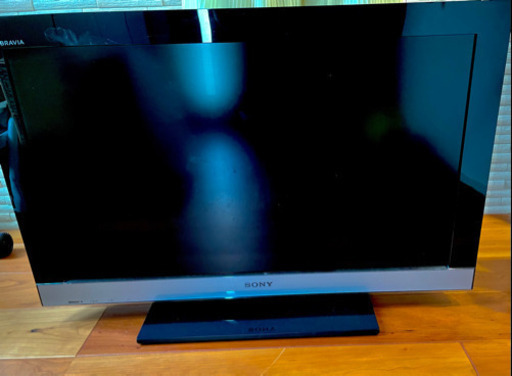 2011年製　液晶テレビ　32型
