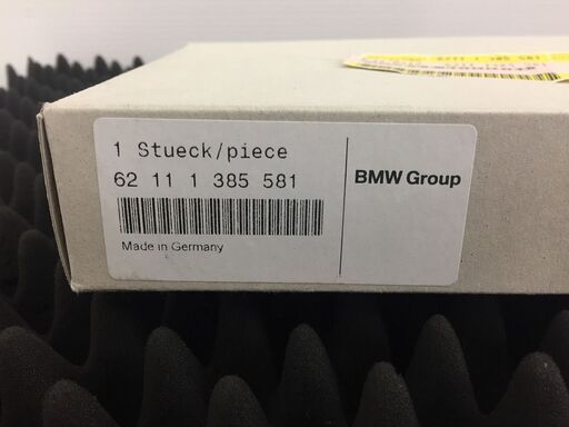 新潟発　BMW　E30系　コンダクタープレート　希少　未使用品　62111385581　62111385581　 6211138195