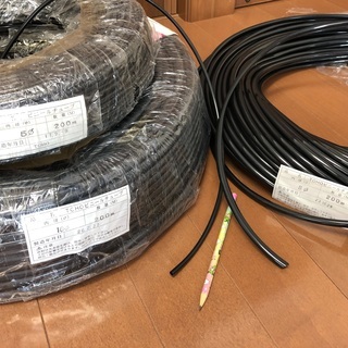 ビニールチューブ　三束の画像