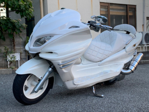 バチバチフルカスタム‼︎【YAMAHA マジェスティ】スピーカー４発❗️LED付き‼︎