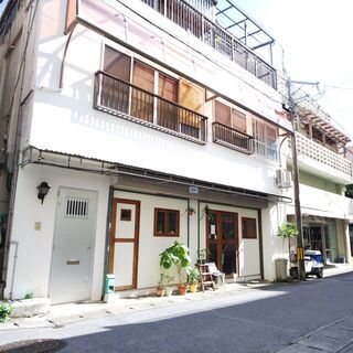 【駐車場２台アリ】【７月末退去、内覧可能】２階、３階のお部屋の一...