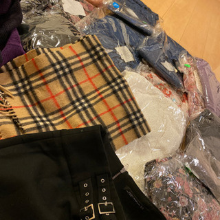 洋服まとめ売りの画像