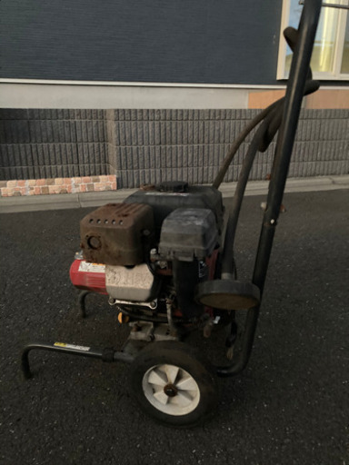 エンジン高圧洗浄機