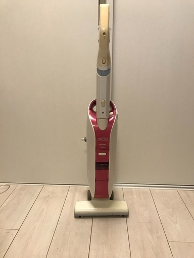 TOSHIBA 掃除機　ピンク